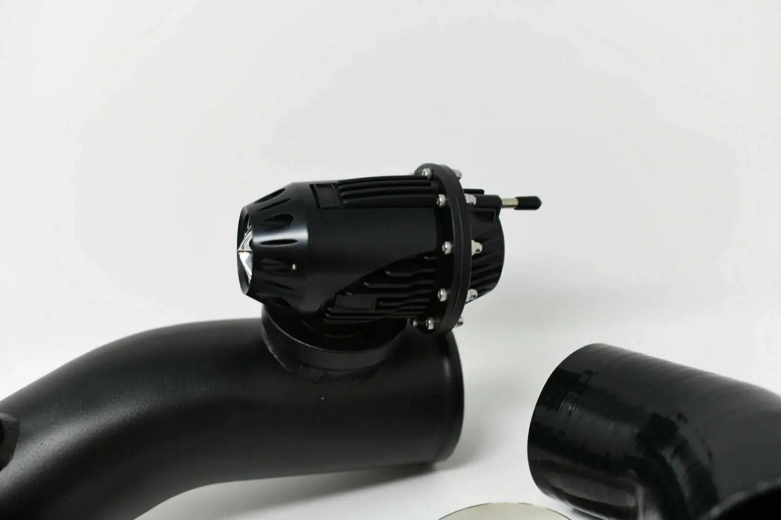 BMW N54 charge pipe kit with SSQV blow-off valve for E88 E90 E92 E93 135i 335i turbo engine, by Jack Spania Racing.