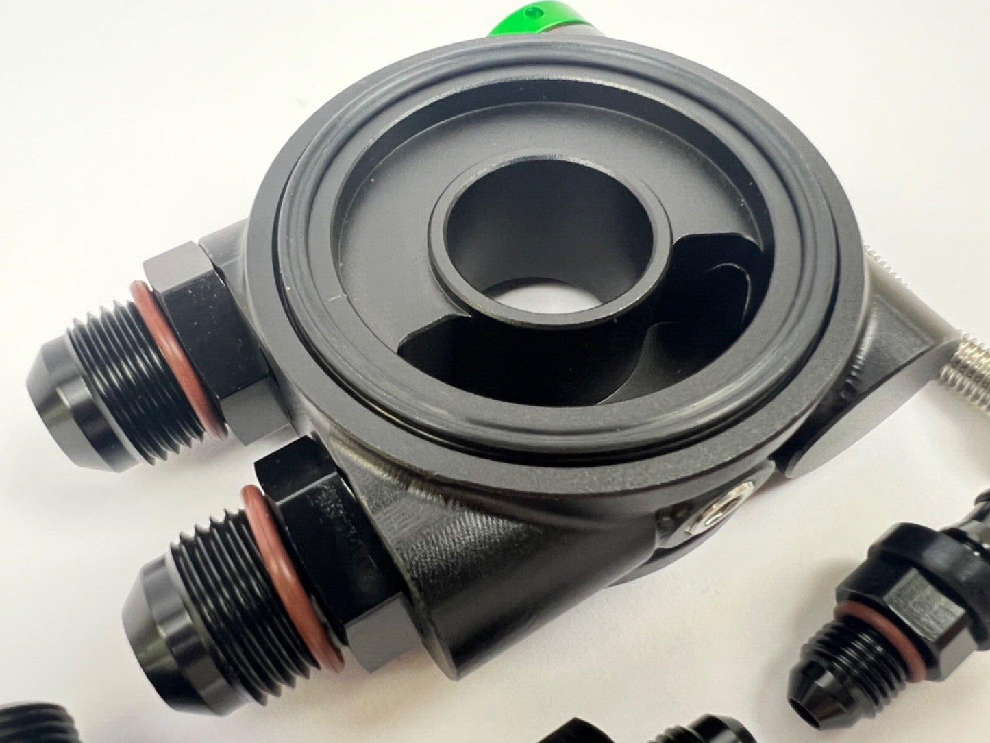 JackSpania Racing billet 10AN ORB thermostatic oil sandwich plate adapter, M20 x 1.5, 180-degree engine part for oil cooling system.