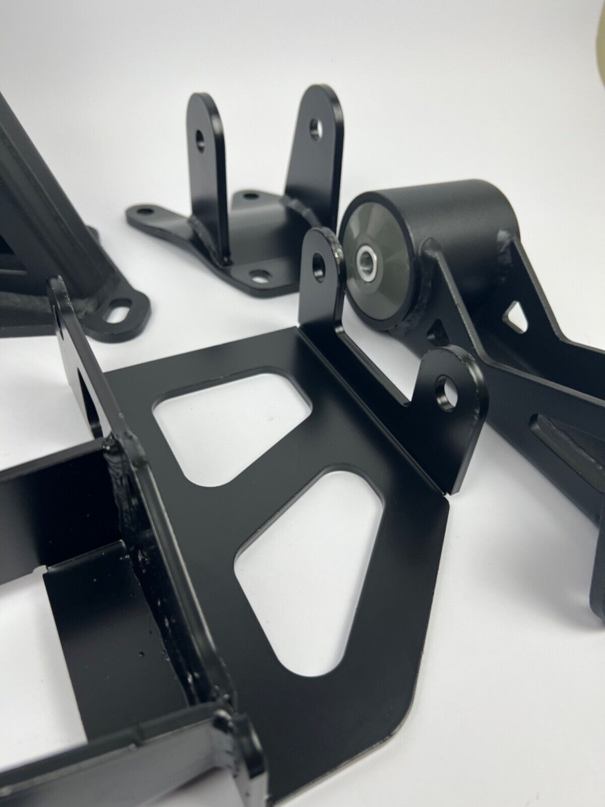 JackSpania Racing J Series swap engine mounts for Honda Civic EG and Acura Integra DC2, featuring 85A J32 motor mount components.