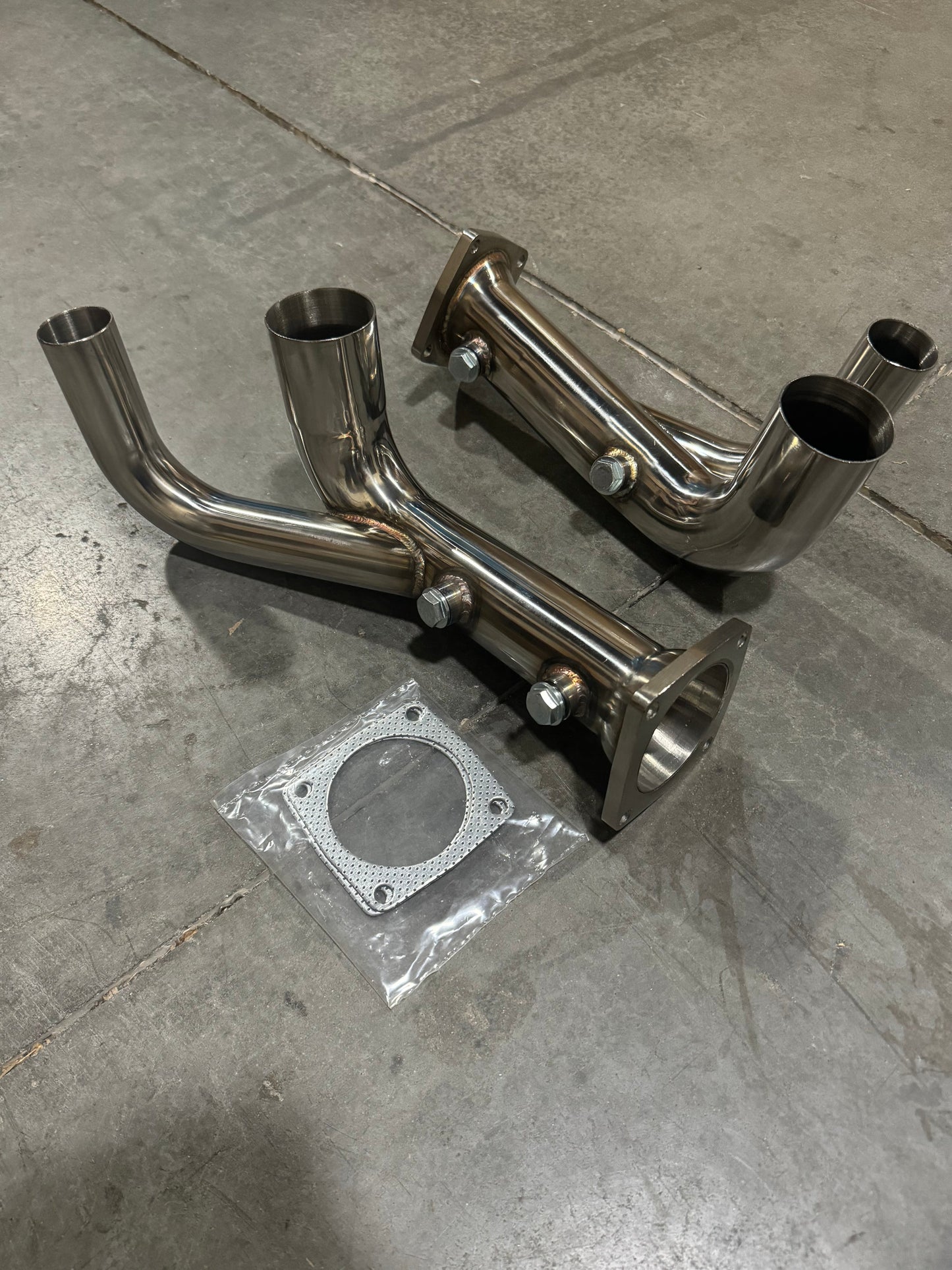 JackSpania Racing Porsche 991.2 Carrera PSE Sport Exhaust Cat Bypass Pipes installed on the 2017-2019 model.