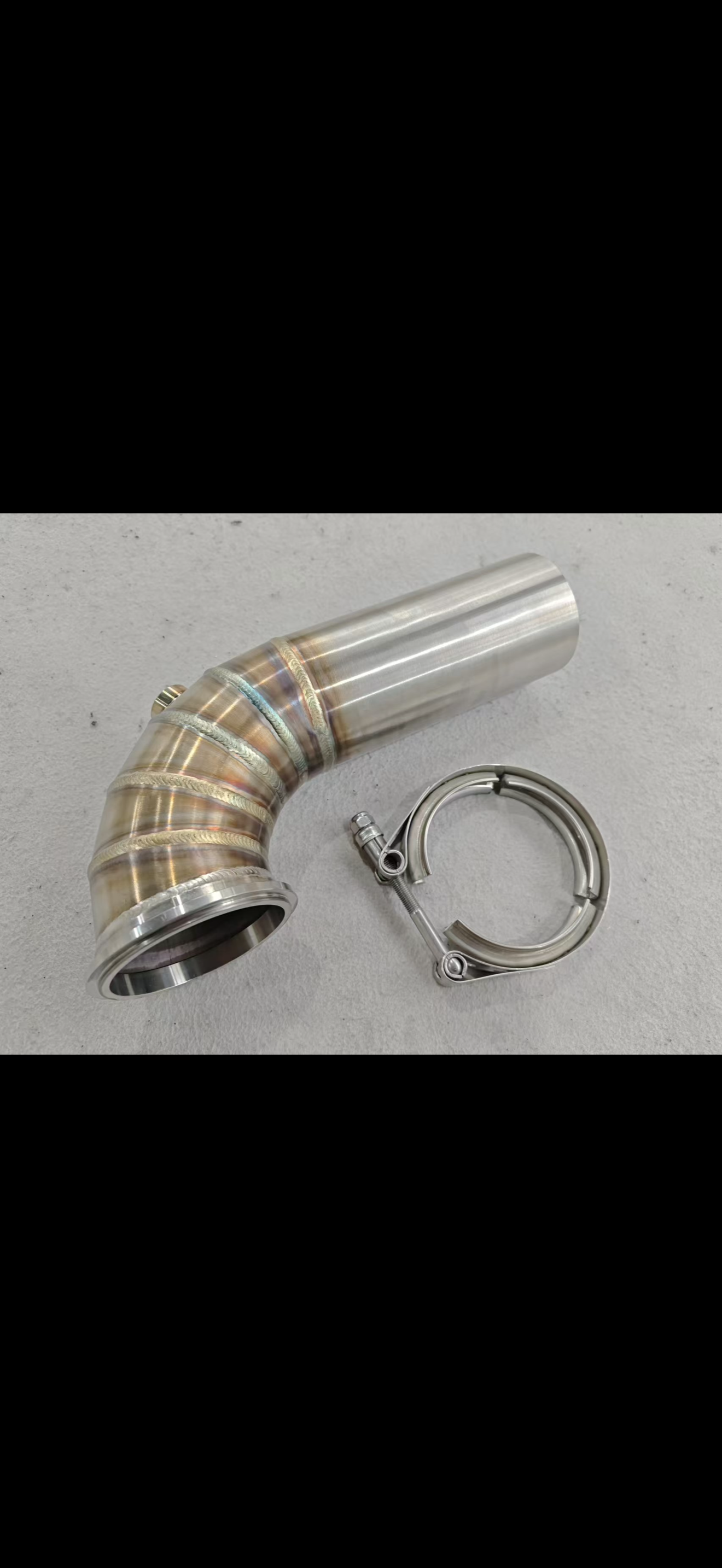 3-inch downpipe with V-band flange and O2 bung for turbo exhaust systems, featuring Garrett, Holset, Borgwarner compatibility.