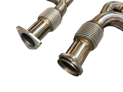 JackSpania Racing axle back exhaust for Chevrolet Corvette C8 2020+ 6.2L V8 with Helmholtz muffler, showing stainless steel pipes and muffler.