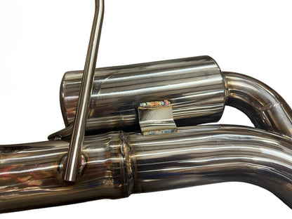 JackSpania Racing axle back exhaust for Chevrolet Corvette C8 2020+ with 6.2L V8, 3-inch Helmholtz muffler, showing the polished metal components.