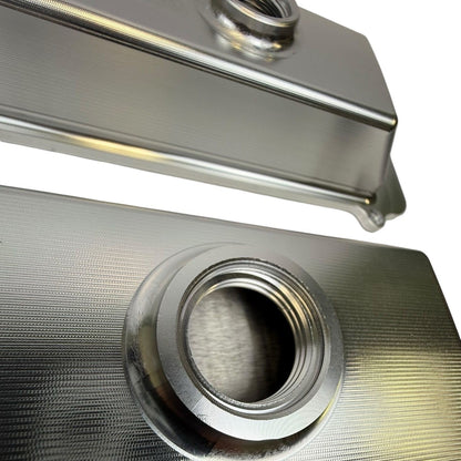 Toyota Supra 2JZGTE VVTI billet valve covers with anodized oil cap and bolts, engine parts by JackSpania Racing.